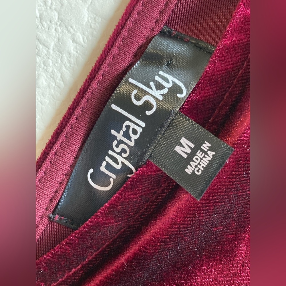 Crystal Sky Velour Midi Dress in Deep Wine/Burgundy Size M - Picture 5 of 8